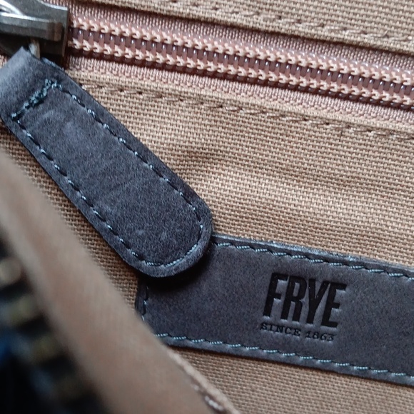 FRYE SATCHEL/CROSSBODY AND DUSTBAG - Picture 6 of 8
